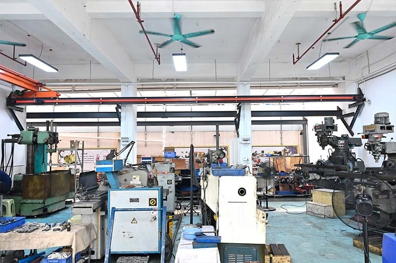 Guangzhou Tieqi Construction Machinery Co., Ltd. メーカー生産ライン