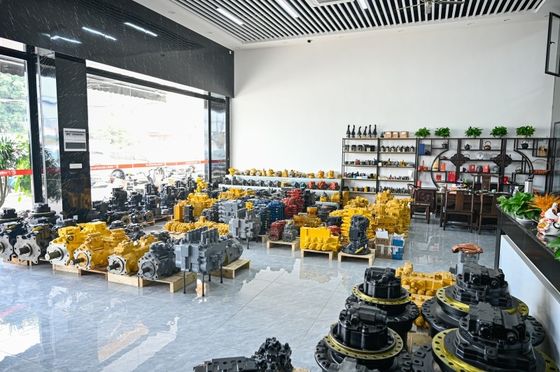 Komatsu 22F6031100 Travel Motor PC27MR-3 PC30MR-3 PC35MR-3 Mini Excavator Final Drive Hydraulic Track Drive System High Response Travel Motor Part