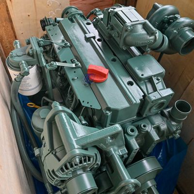 Bf4m2012c ボルボ D4d デュッツ用の水力ポンプエンジン