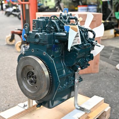 オリジナル クボタ D782 エンジン組 D782-ET05_CN4 ディーゼルエンジン モーター 9.8kw 2300 Rpm 掘削機部品