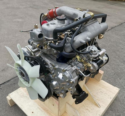 イスズウ 4JB1 ディーゼルエンジン インライン 4 シリンダー 2.8L 排気量