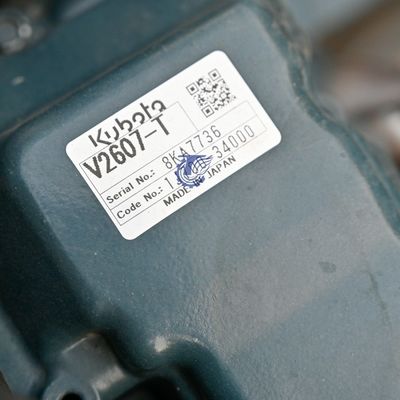 Kubota V2607-T ディーゼルエンジン V2607-DI-T-E3B 垂直水冷