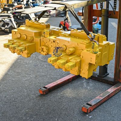 295-7767 295-7747 295-7745 295-7747 キャタピラー 365C 374D 385C 390D 掘削機のためのメイン制御バルブ組