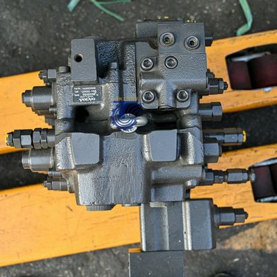 UX22-135 VOE14550306 水力制御バルブ EC135B EC140 EC140B EC140D 掘削機の水力部品