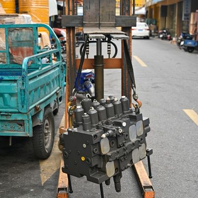 KMX32 14670038 VOE14670038 ボルボ EC380D エグババータ 水力制御バルブ 修理部品