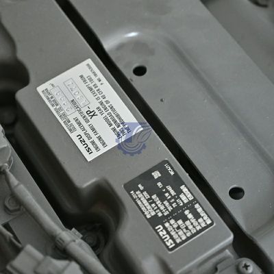 新しいオリジナルのISUZU 4JJ1エンジンの組立 ディーゼルエンジン  Hitachi SANY Sumitomo Excavator部品のために