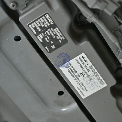 新しいオリジナルのISUZU 4JJ1エンジンの組立 ディーゼルエンジン  Hitachi SANY Sumitomo Excavator部品のために