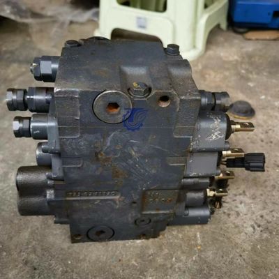 723-82-31100 7238231100 723-82-30100 コマツー向け FD35/40-10 FD35Y/40Y-10 FD40Z-10 FD45-10フォークリフトパーツ
