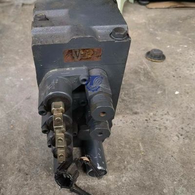 723-82-31100 7238231100 723-82-30100 コマツー向け FD35/40-10 FD35Y/40Y-10 FD40Z-10 FD45-10フォークリフトパーツ