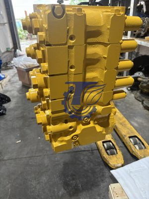 723-64-24100 コマツーD65EX-15用の水力主制御バルブ 掘削機部品 後付け 原品